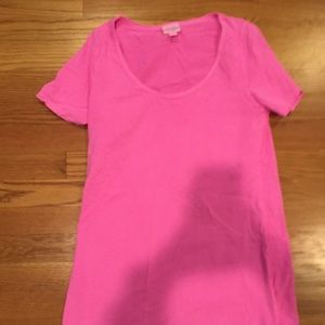 Lularoe Classic Tee xs hot pink